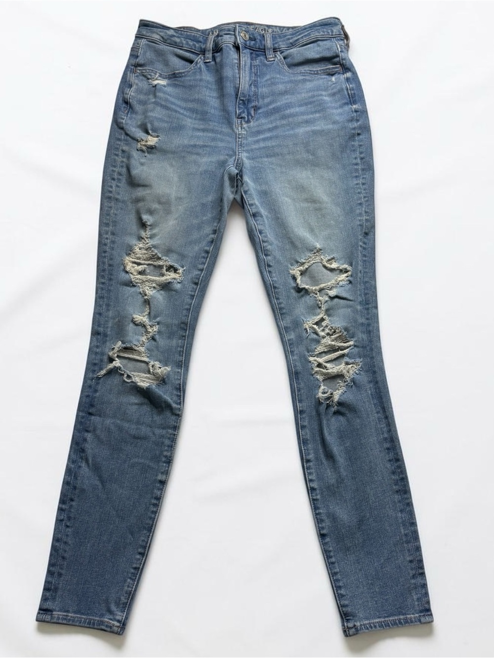 American Eagle Outfitters Light Blue Distressed Skinny Jeans